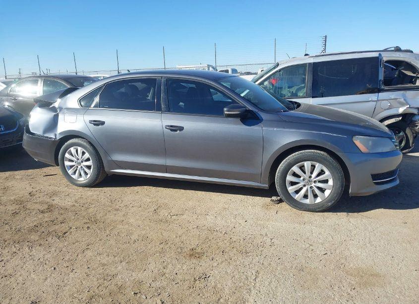 Photo 12 of 2013 Volkswagen Passat 2.5L S (VIN 1VWAH7A35DC092805)