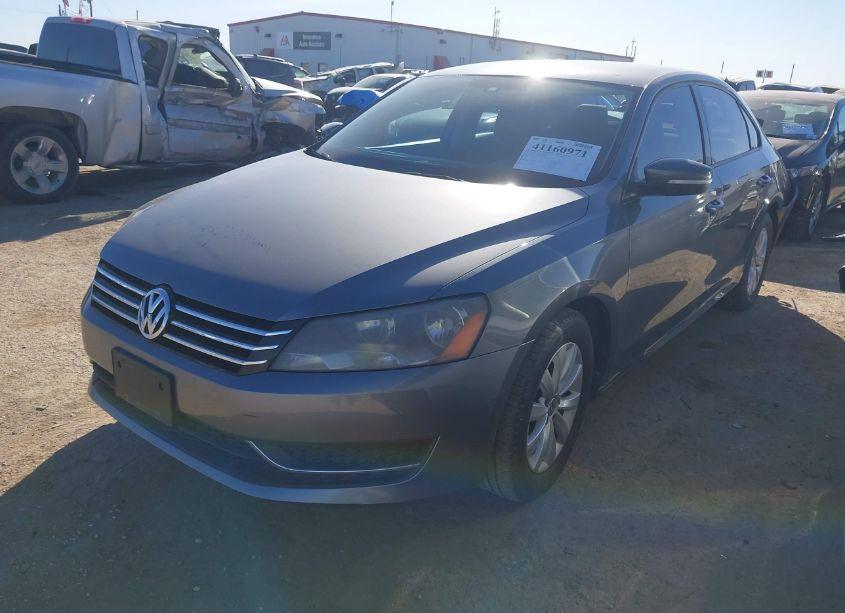 Photo 2 of 2013 Volkswagen Passat 2.5L S (VIN 1VWAH7A35DC092805)