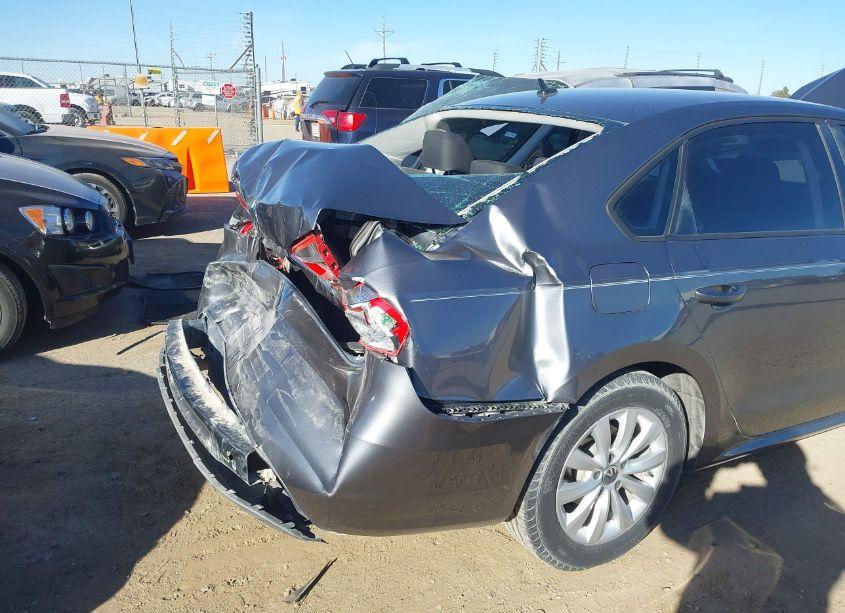 Photo 6 of 2013 Volkswagen Passat 2.5L S (VIN 1VWAH7A35DC092805)