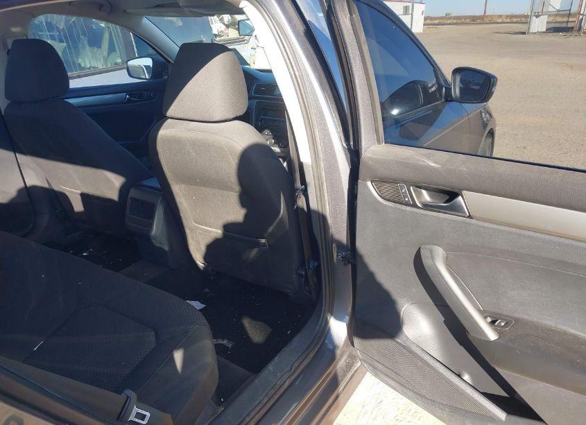 Photo 8 of 2013 Volkswagen Passat 2.5L S (VIN 1VWAH7A35DC092805)