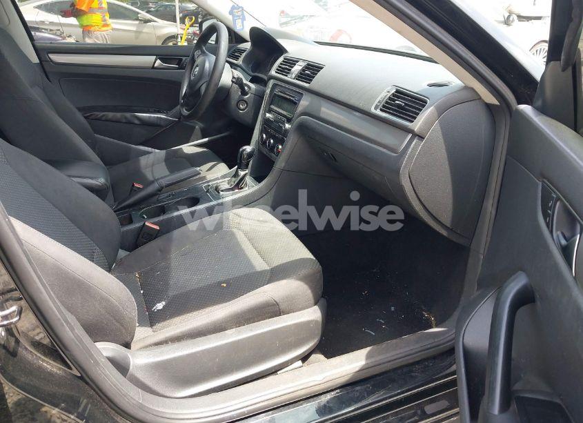 Photo 5 of 2013 Volkswagen Passat 2.5L S (VIN 1VWAH7A35DC109327)