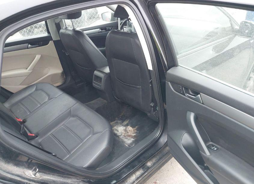 Photo 8 of 2014 Volkswagen Passat 2.5L S/2.5L WOLFSBURG EDITION (VIN 1VWAH7A35EC023193)