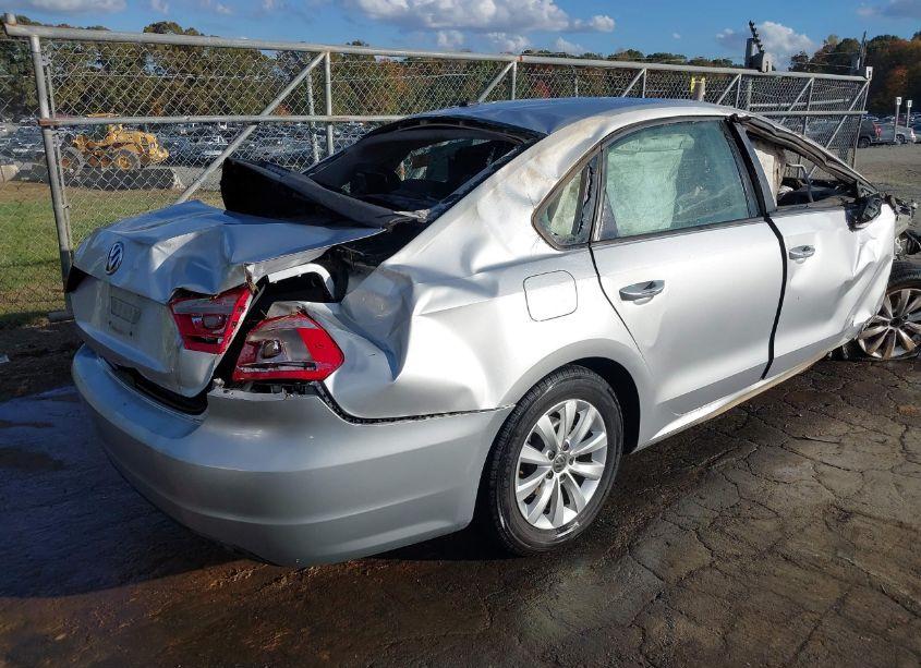 Photo 4 of 2013 Volkswagen Passat S W/APPEARANCE (VIN 1VWAH7A37DC008063)