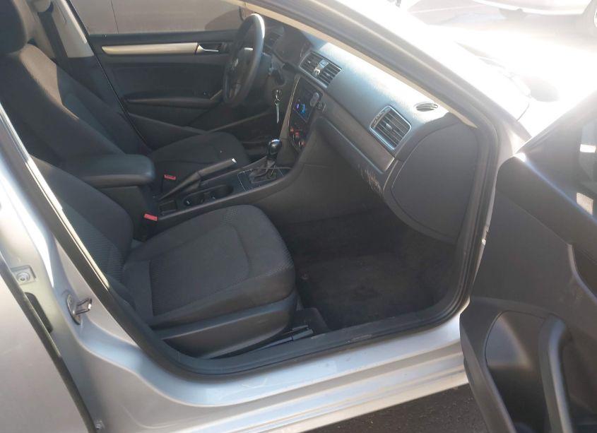 Photo 5 of 2013 Volkswagen Passat S W/APPEARANCE (VIN 1VWAH7A37DC056811)