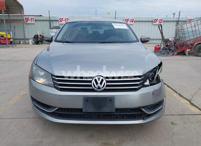 Photo 12 of 2013 Volkswagen Passat 2.5L S (VIN 1VWAH7A37DC106591)