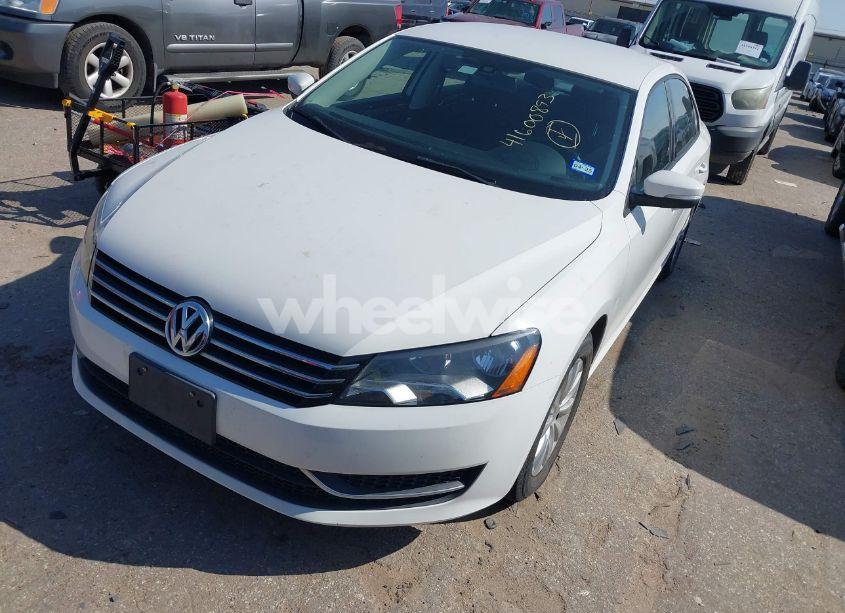 Photo 2 of 2013 Volkswagen Passat 2.5L S (VIN 1VWAH7A37DC112391)