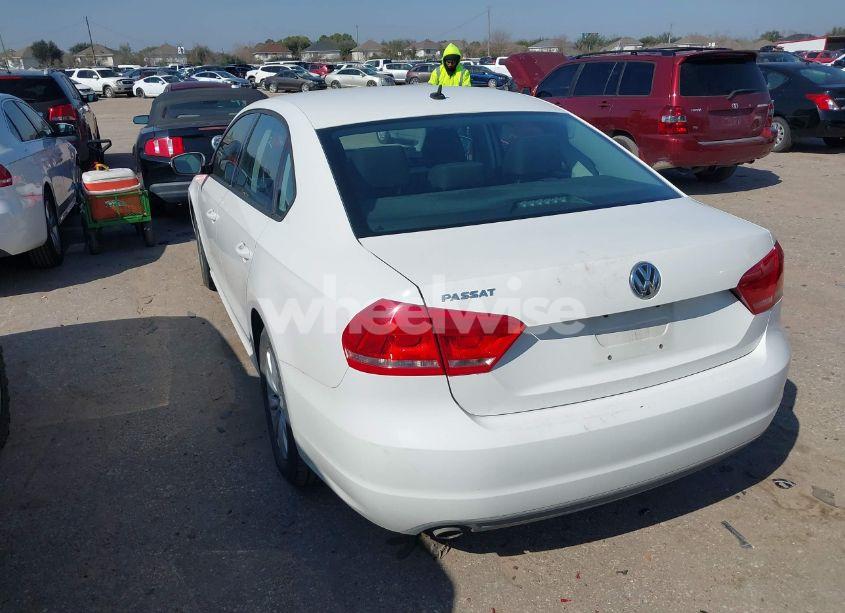 Photo 3 of 2013 Volkswagen Passat 2.5L S (VIN 1VWAH7A37DC112391)