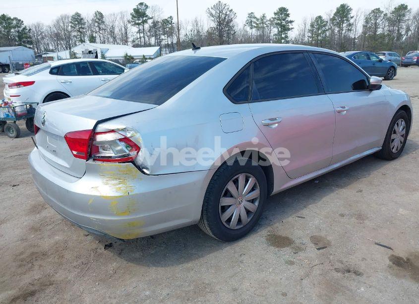 Photo 4 of 2013 Volkswagen Passat 2.5L S (VIN 1VWAH7A37DC132561)