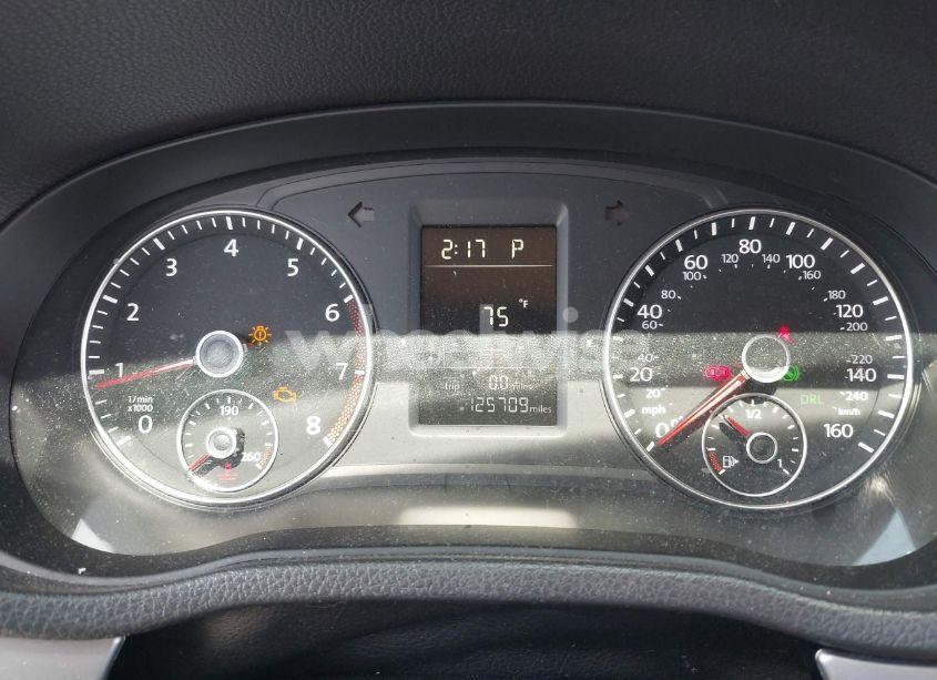 Photo 7 of 2013 Volkswagen Passat 2.5L S (VIN 1VWAH7A37DC132561)