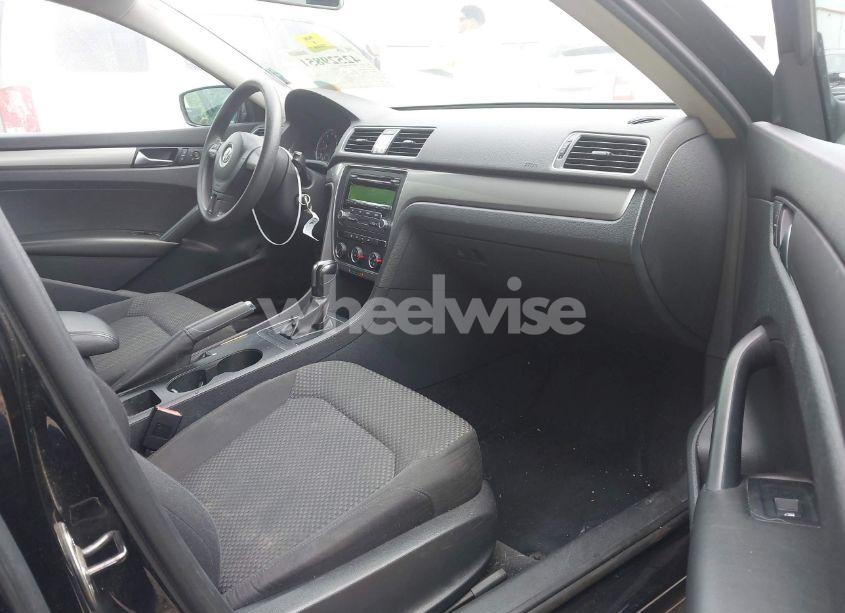 Photo 5 of 2013 Volkswagen Passat 2.5L S (VIN 1VWAH7A38DC147571)