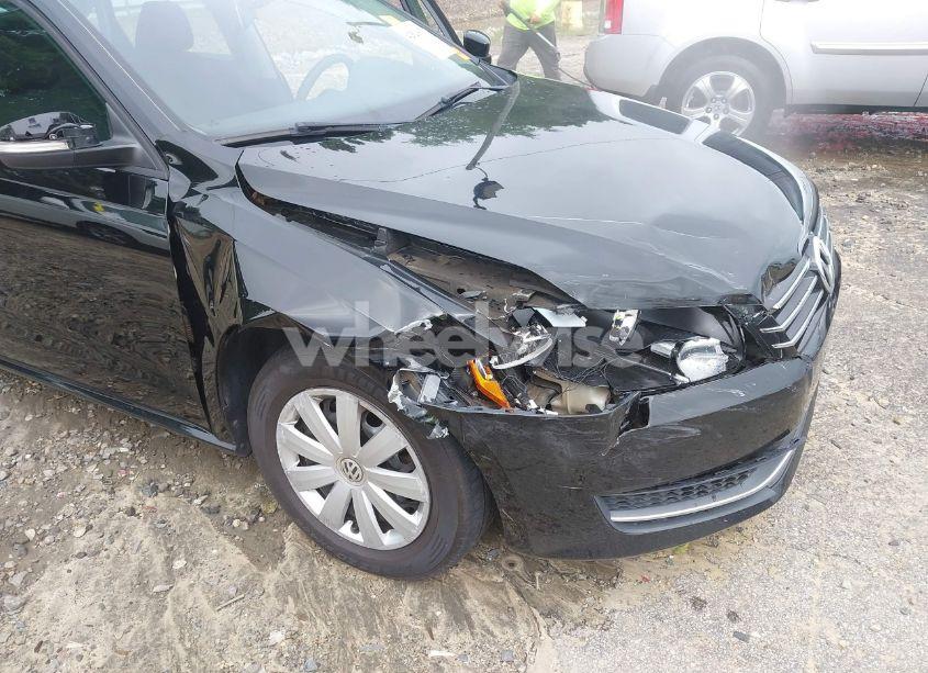 Photo 6 of 2013 Volkswagen Passat 2.5L S (VIN 1VWAH7A38DC147571)