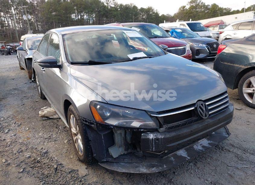 2012 Volkswagen Passat 2.5L S (VIN 1VWAH7A3XCC084214) main photo