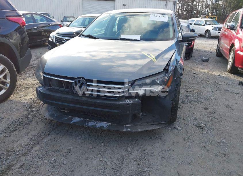 Photo 6 of 2012 Volkswagen Passat 2.5L S (VIN 1VWAH7A3XCC084214)
