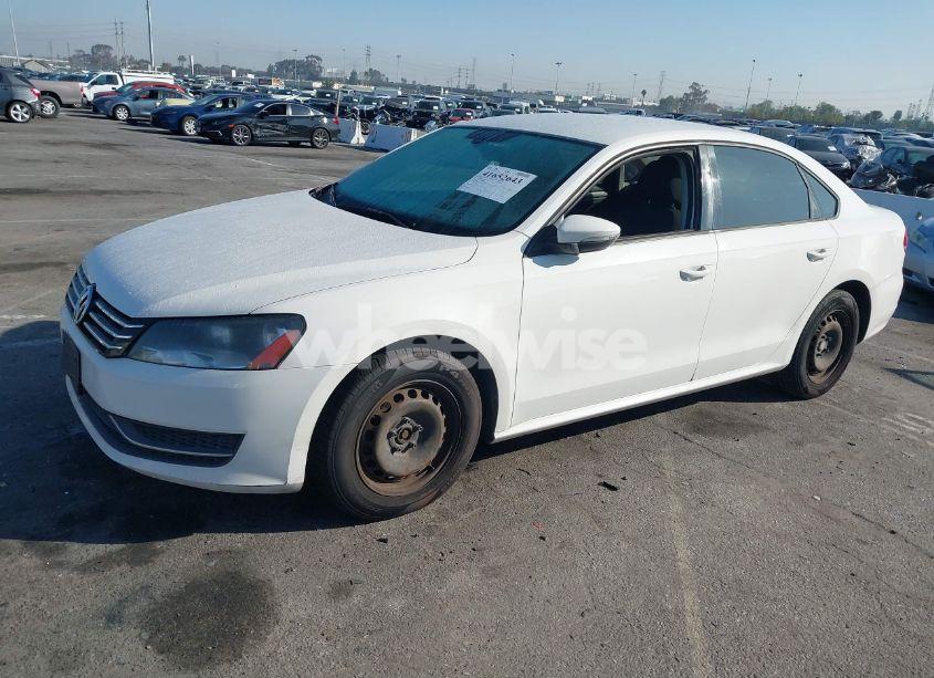 Photo 2 of 2012 Volkswagen Passat 2.5L S (VIN 1VWAP7A30CC020816)