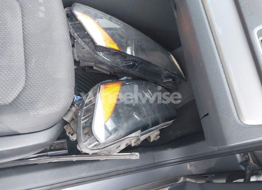 Photo 14 of 2013 Volkswagen Passat 2.5L S (VIN 1VWAP7A30DC029503)