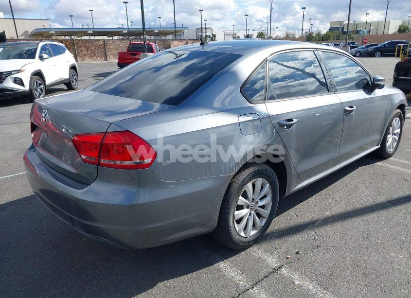 Photo 4 of 2013 Volkswagen Passat 2.5L S (VIN 1VWAP7A30DC029503)