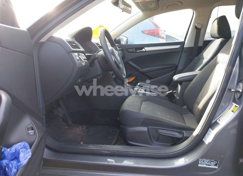 Photo 5 of 2013 Volkswagen Passat 2.5L S (VIN 1VWAP7A30DC029503)