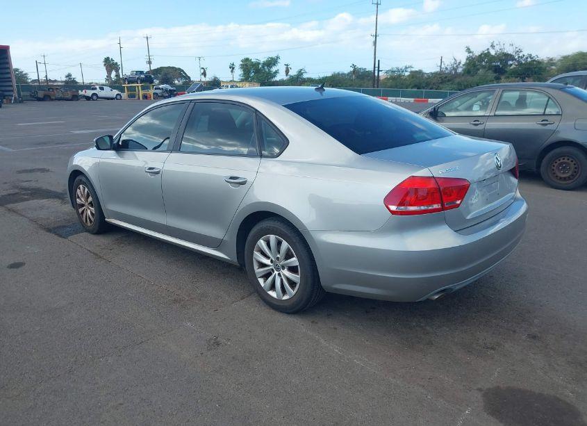 Photo 3 of 2013 Volkswagen Passat 2.5L S (VIN 1VWAP7A30DC101543)