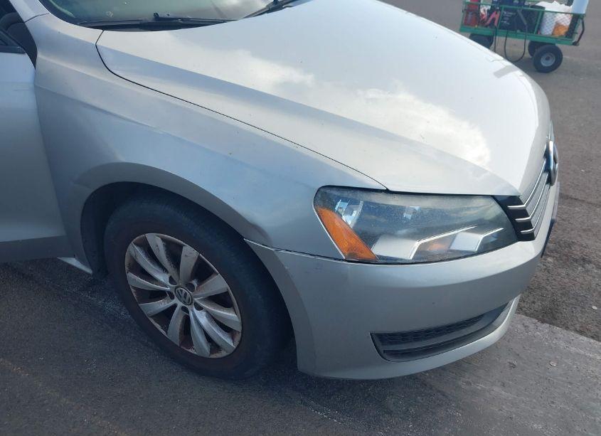 Photo 6 of 2013 Volkswagen Passat 2.5L S (VIN 1VWAP7A30DC101543)