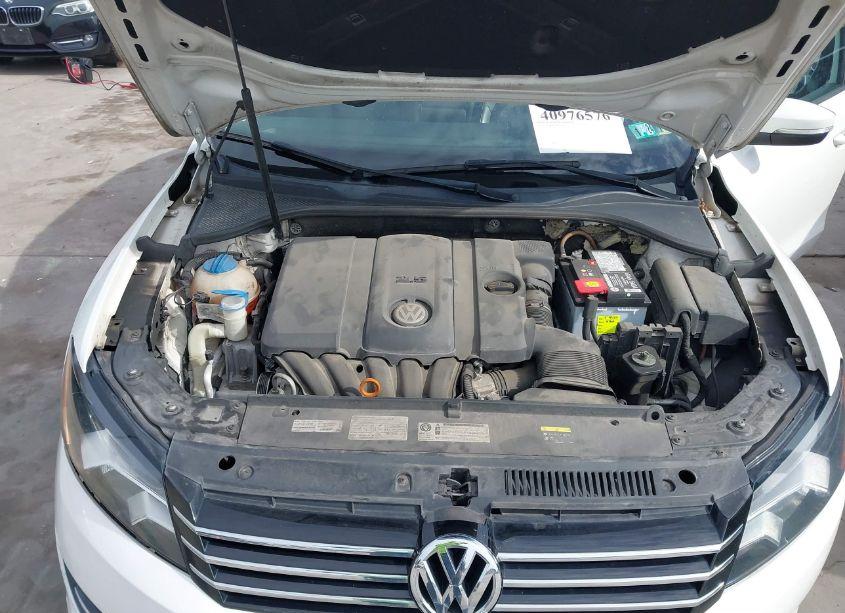 Photo 10 of 2013 Volkswagen Passat 2.5L WOLFSBURG EDITION (VIN 1VWAP7A30DC133621)