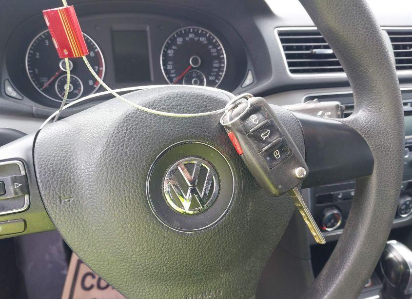 Photo 11 of 2013 Volkswagen Passat 2.5L WOLFSBURG EDITION (VIN 1VWAP7A30DC133621)