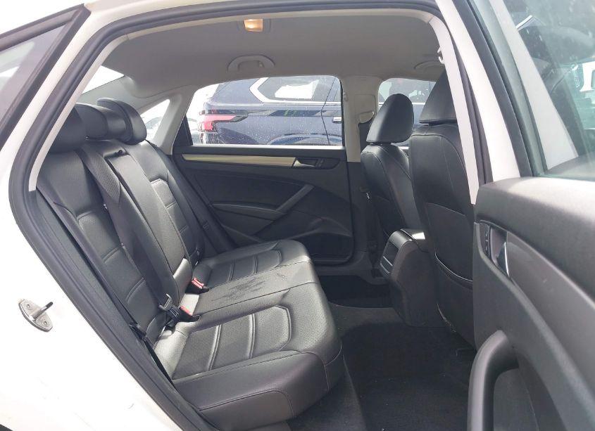 Photo 8 of 2013 Volkswagen Passat 2.5L WOLFSBURG EDITION (VIN 1VWAP7A30DC133621)