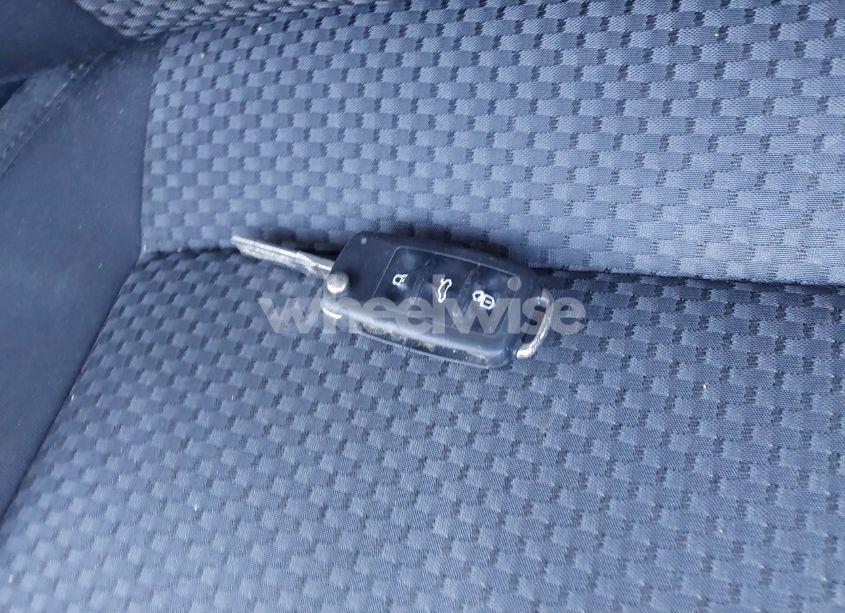 Photo 11 of 2014 Volkswagen Passat 2.5L S (VIN 1VWAP7A30EC008863)