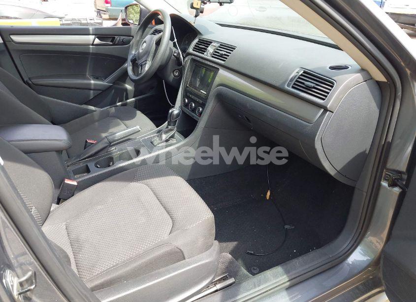 Photo 5 of 2014 Volkswagen Passat 2.5L S (VIN 1VWAP7A30EC016476)