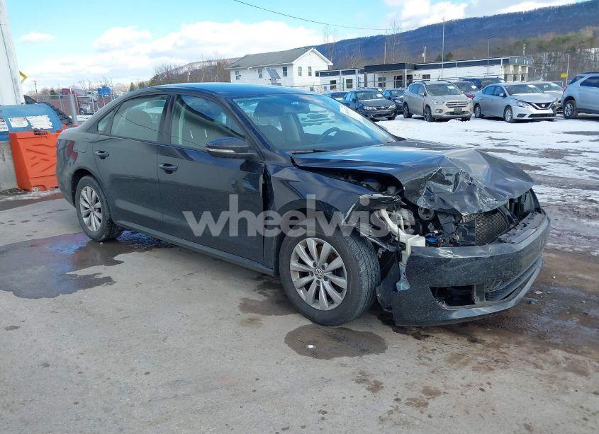 2012 Volkswagen Passat 2.5L S (VIN 1VWAP7A31CC037124) main photo