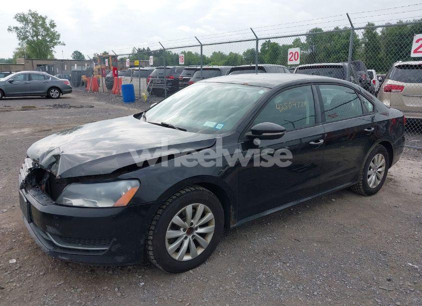 Photo 2 of 2012 Volkswagen Passat 2.5L S (VIN 1VWAP7A31CC086856)
