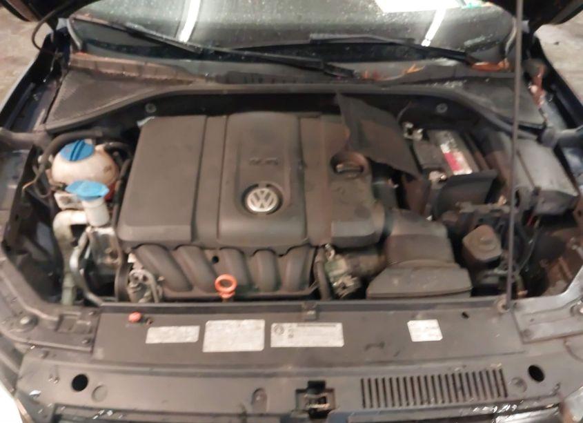 Photo 10 of 2013 Volkswagen Passat 2.5L S (VIN 1VWAP7A31DC028277)