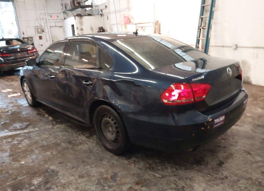 Photo 3 of 2013 Volkswagen Passat 2.5L S (VIN 1VWAP7A31DC028277)