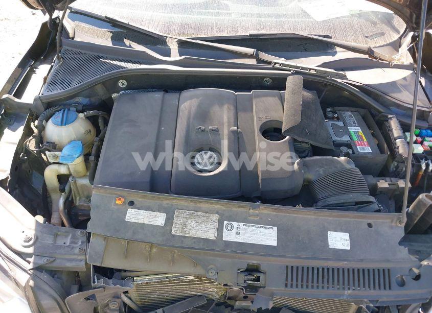 Photo 10 of 2012 Volkswagen Passat 2.5L S (VIN 1VWAP7A33CC051218)