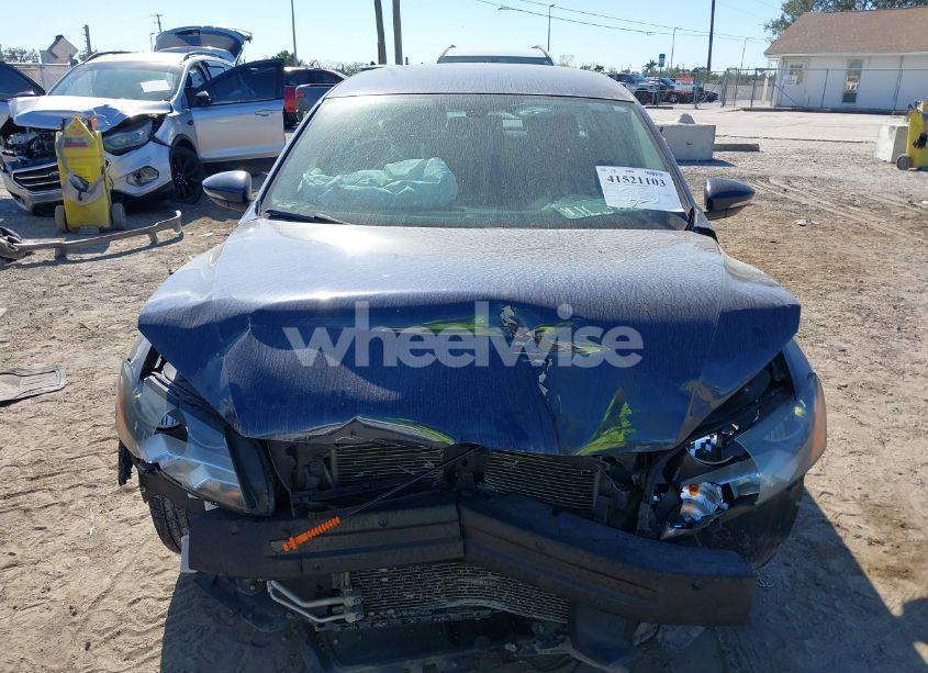 Photo 11 of 2012 Volkswagen Passat 2.5L S (VIN 1VWAP7A33CC051218)