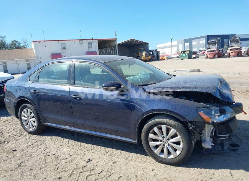 Photo 12 of 2012 Volkswagen Passat 2.5L S (VIN 1VWAP7A33CC051218)