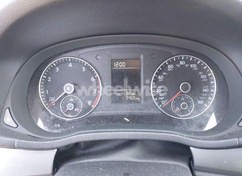 Photo 7 of 2012 Volkswagen Passat 2.5L S (VIN 1VWAP7A33CC051218)