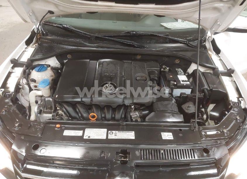 Photo 10 of 2013 Volkswagen Passat 2.5L S (VIN 1VWAP7A33DC040480)