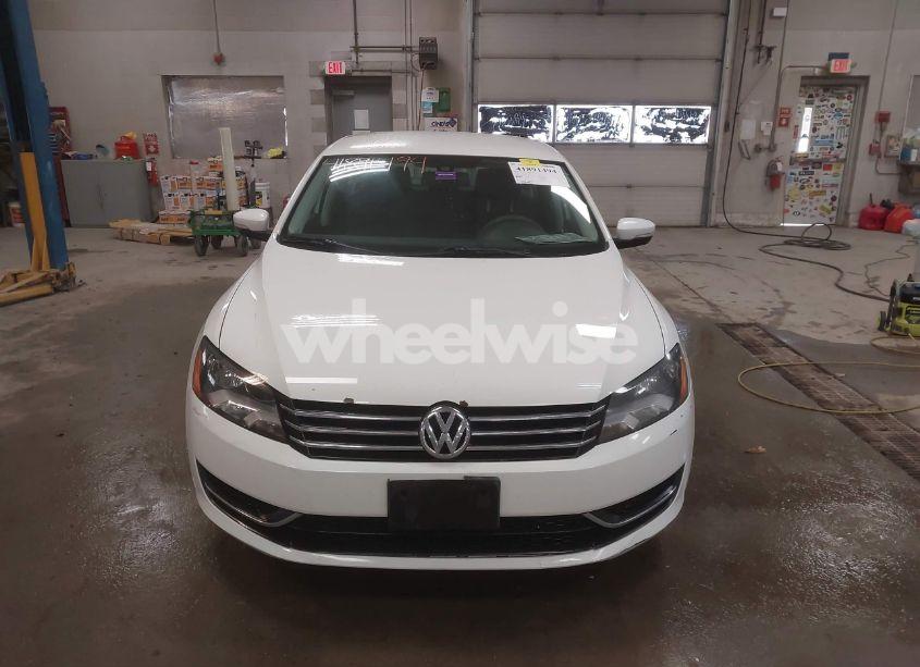 Photo 12 of 2013 Volkswagen Passat 2.5L S (VIN 1VWAP7A33DC040480)