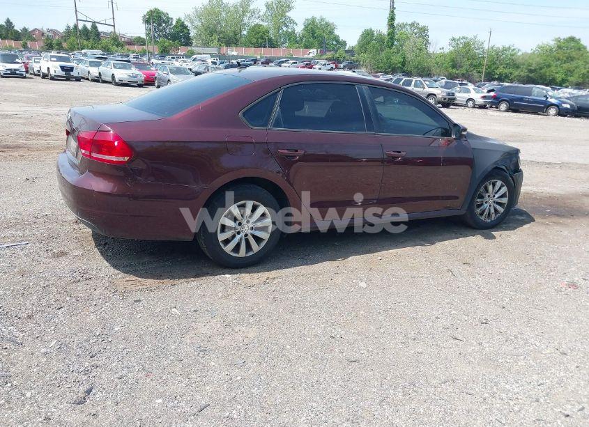 Photo 4 of 2013 Volkswagen Passat 2.5L S (VIN 1VWAP7A33DC085208)