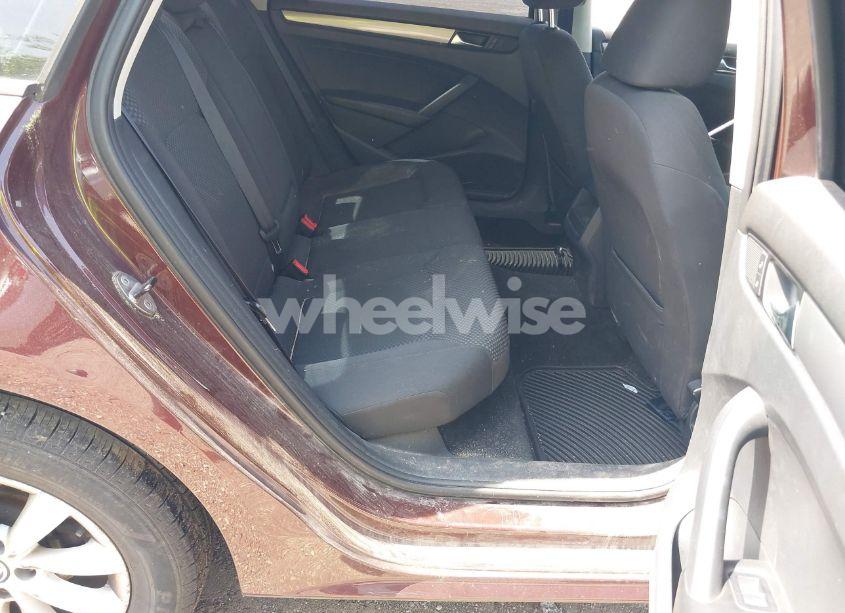 Photo 8 of 2013 Volkswagen Passat 2.5L S (VIN 1VWAP7A33DC085208)