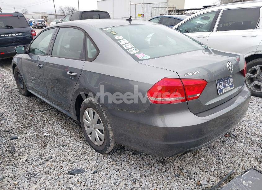 Photo 3 of 2013 Volkswagen Passat 2.5L S (VIN 1VWAP7A33DC121950)