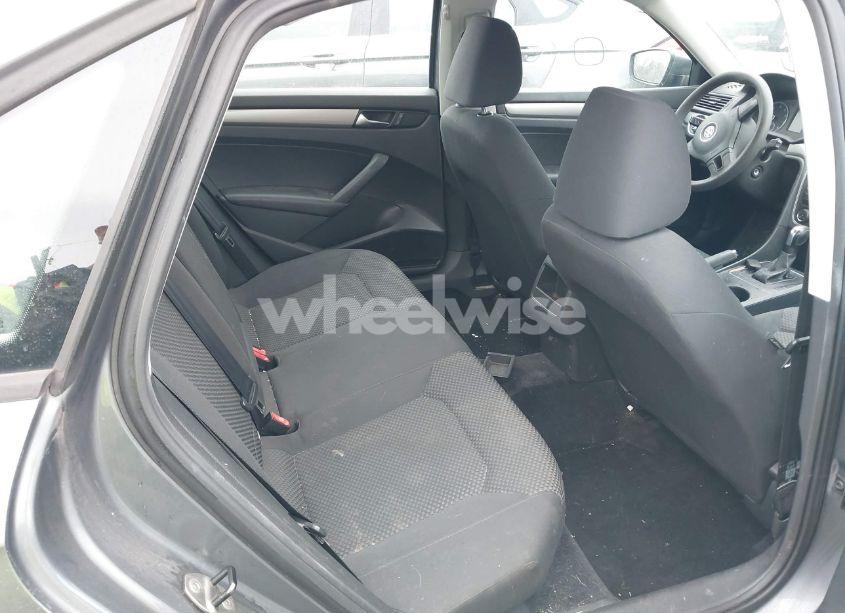 Photo 8 of 2013 Volkswagen Passat 2.5L S (VIN 1VWAP7A33DC121950)