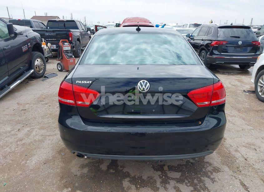 Photo 15 of 2013 Volkswagen Passat 2.5L WOLFSBURG EDITION (VIN 1VWAP7A33DC142183)