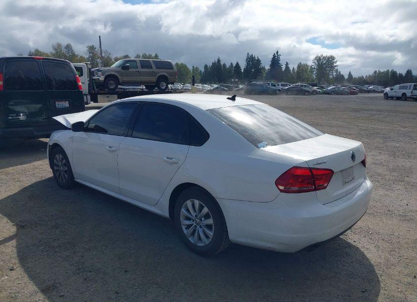 Photo 3 of 2013 Volkswagen Passat 2.5L WOLFSBURG EDITION (VIN 1VWAP7A33DC143009)