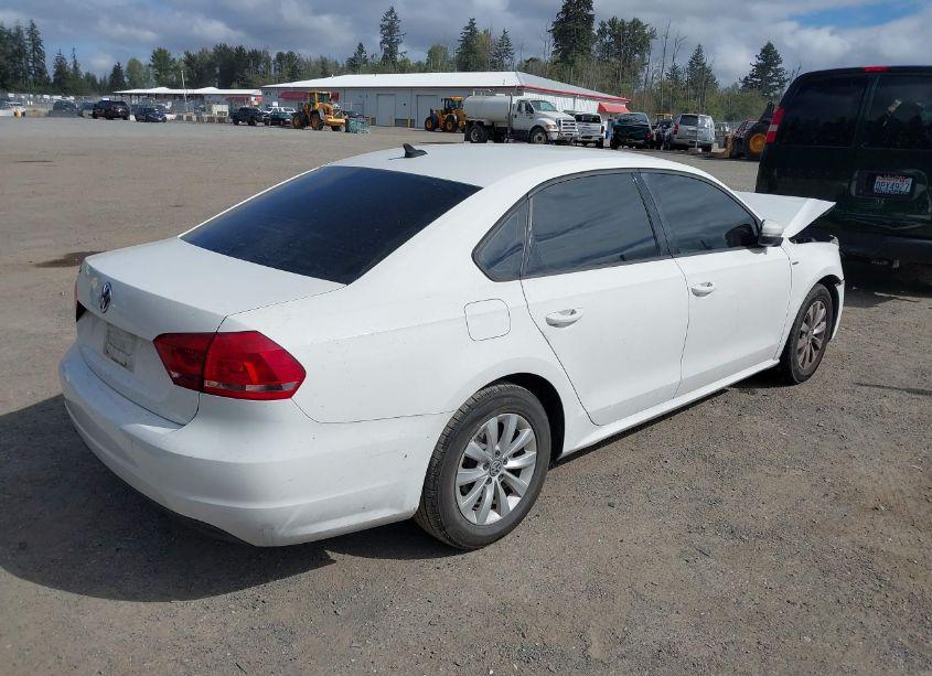 Photo 4 of 2013 Volkswagen Passat 2.5L WOLFSBURG EDITION (VIN 1VWAP7A33DC143009)