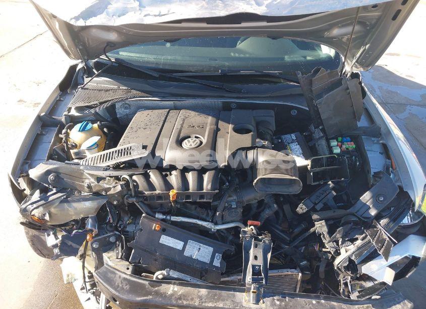 Photo 10 of 2012 Volkswagen Passat 2.5L S (VIN 1VWAP7A34CC014601)