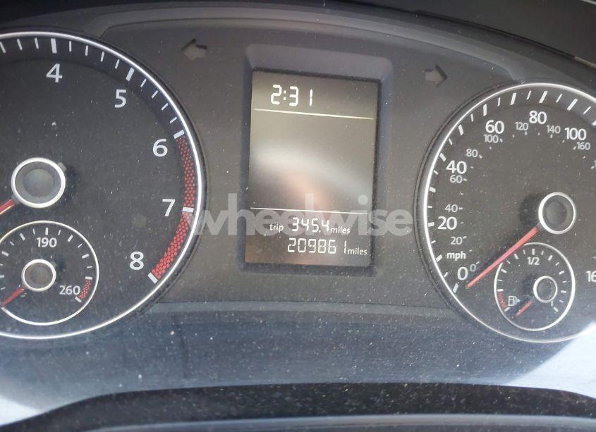 Photo 7 of 2012 Volkswagen Passat 2.5L S (VIN 1VWAP7A34CC019328)