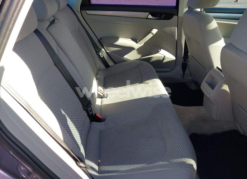Photo 8 of 2012 Volkswagen Passat 2.5L S (VIN 1VWAP7A34CC019328)