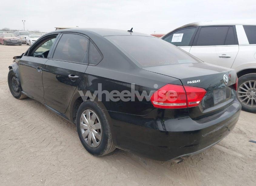 Photo 3 of 2013 Volkswagen Passat 2.5L S (VIN 1VWAP7A34DC065453)