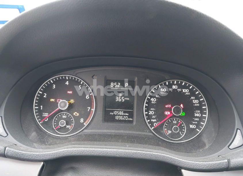 Photo 7 of 2013 Volkswagen Passat 2.5L S (VIN 1VWAP7A34DC065453)